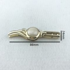 Handbag Strap Connectors Feather-Shape Large Pearl Decorative Bag Clip