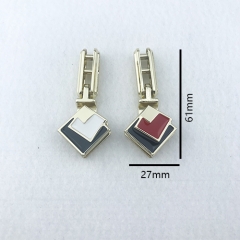 Polygonal-Shape Two Color Decorative Edge Clip