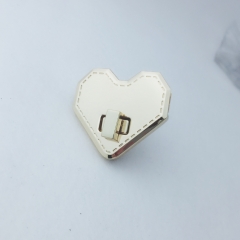 Solid Edge Heart-Shaped Metal Lock Twist lock