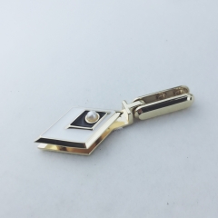 Hardware Fitting Pearl Color Metal Bag Side Clip for Handbag