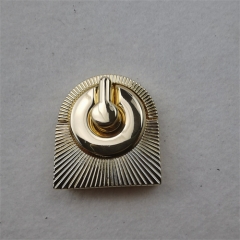 Half Oval Striped Half Moon Opening Light Gold Twist Lock for bag