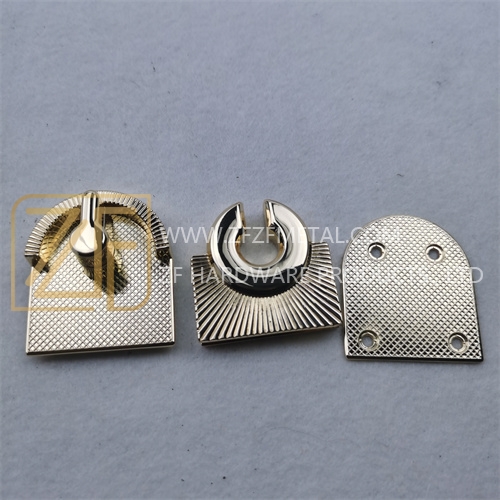 Half Oval Striped Half Moon Opening Light Gold Twist Lock for bag